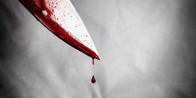 স্বামীর ‘বিশেষ অঙ্গ’ কেটে দিল স্ত্রীর পরকীয়া প্রেমিক!